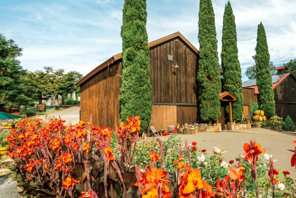 entrance to the Rafanelli family winery