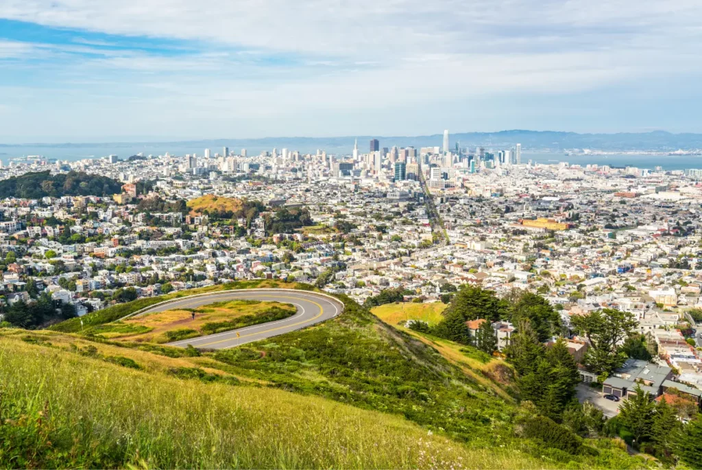 panorama of San Francisco from twin peaks