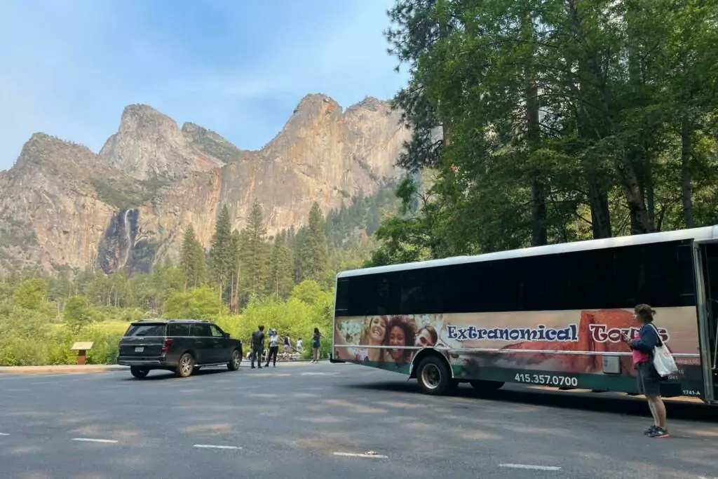 bus parked at the valley view lookout