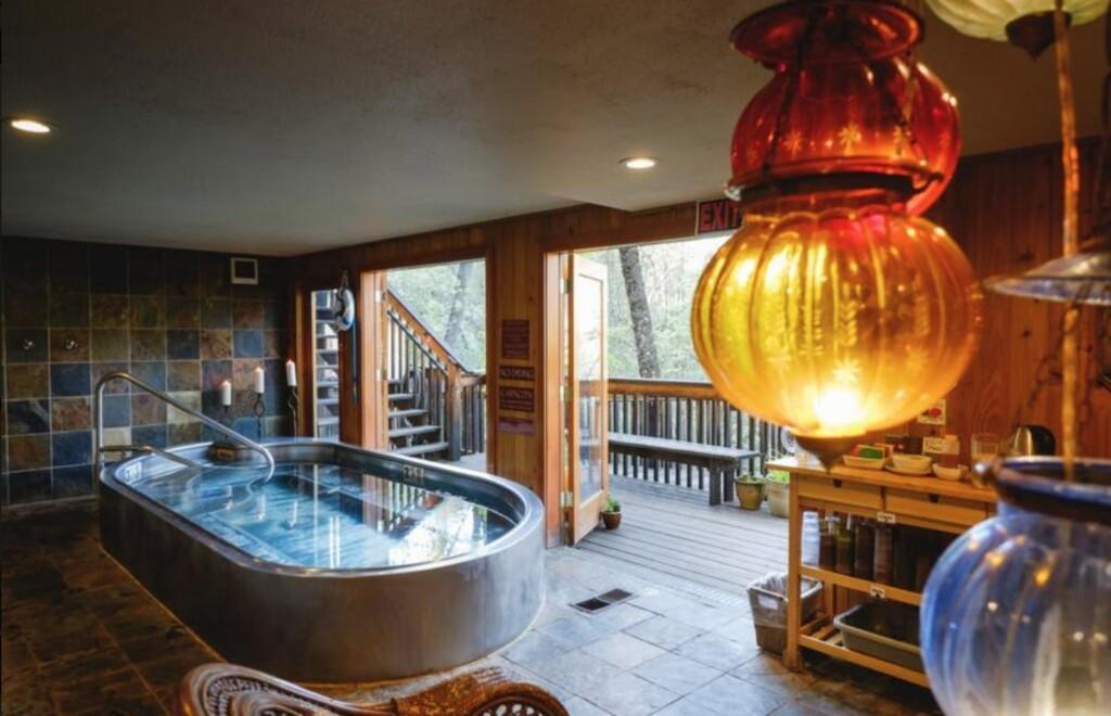 Yosemite Overnight Tour from San Francisco with a Stay at the Bug Lodge ...