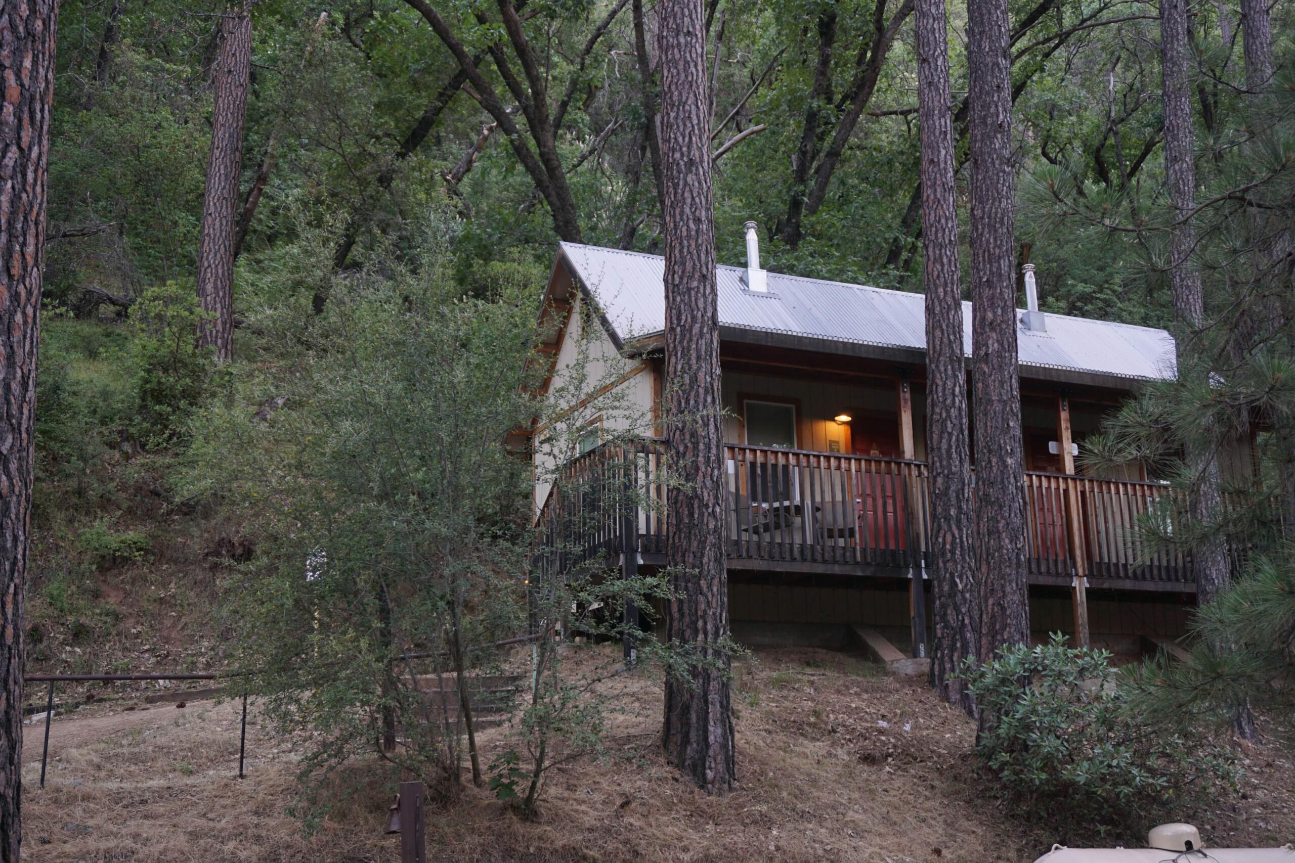 Yosemite Overnight Tour from San Francisco with a Stay at the Bug Lodge