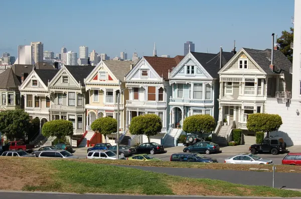 lined victorian houses 