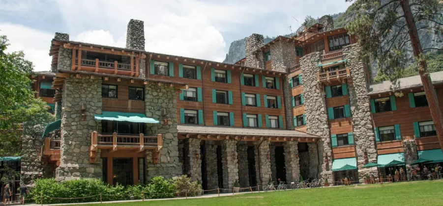 ahwahnee hotel exterior