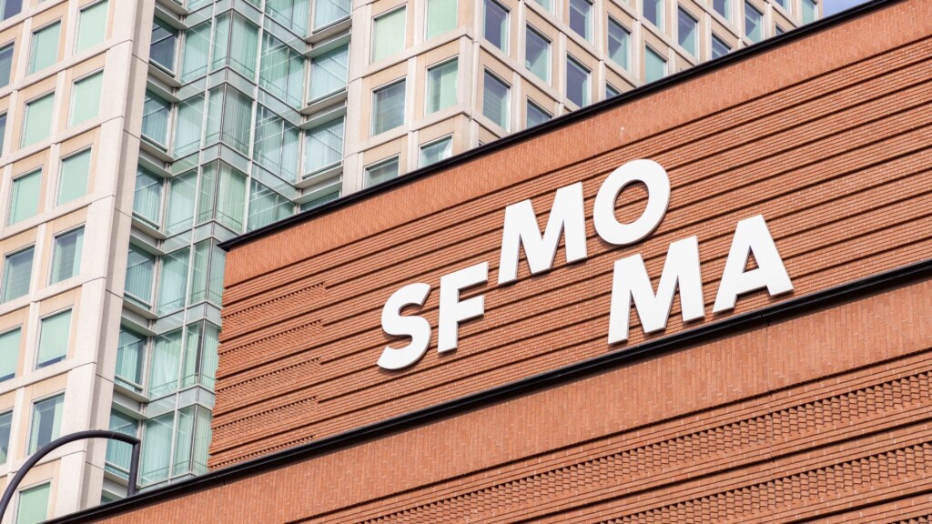 signage of an Francisco Museum of Modern Art on a building 